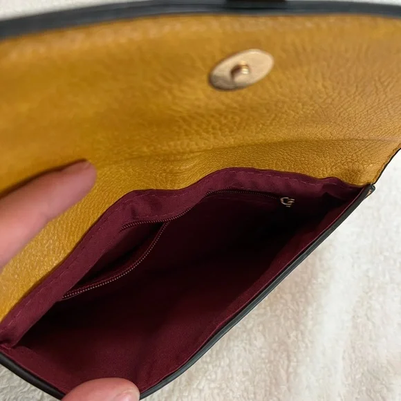 Yellow Wristlet with Detachable Strap - Picture 6 of 6